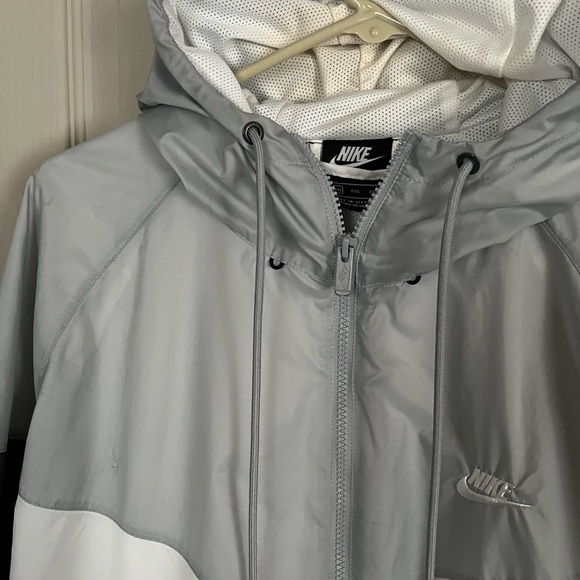 Nike jacket for women’s - Picture 2 of 7